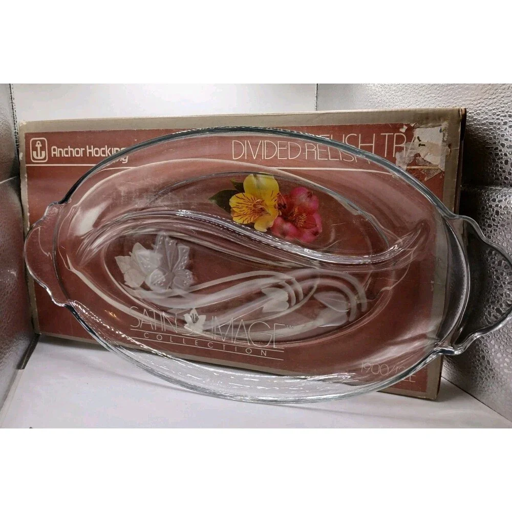 Anchor Hocking Divided Relish Tray Satin Image Collection 1900/12E Oval 13
